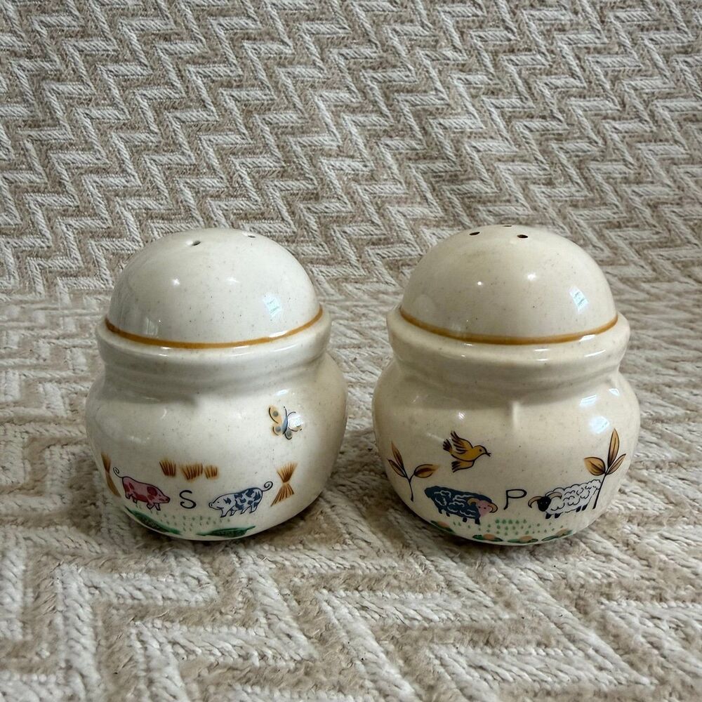 Vintage International China Stoneware HEARTLAND Salt & Pepper Shakers